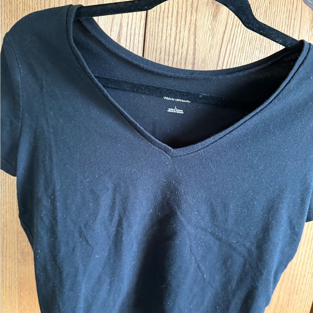Wild Fable Black V-Neck Short Sleeve Tee